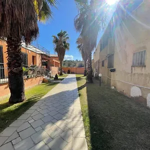 Le Palme Aeroporto di Catania Fontana Rossa
